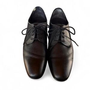 Leather Express dress shoes